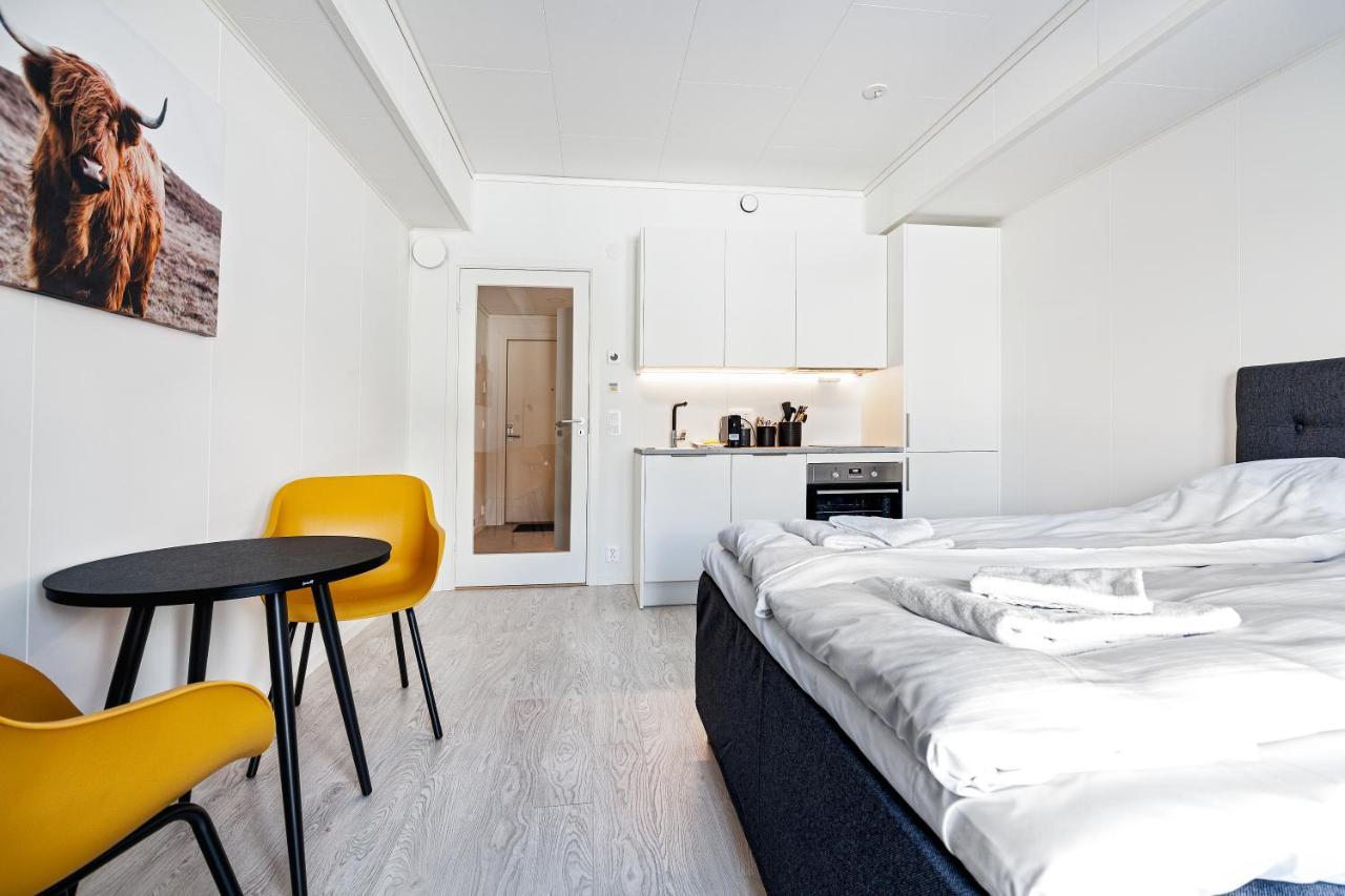 Stylish And Serviced Studio Apartment In Lofoten Svolvær Exteriör bild